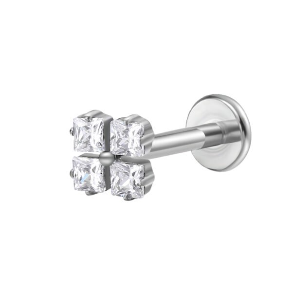 Daweys DS4151 Clover Zircon Lip Stud - Image 2