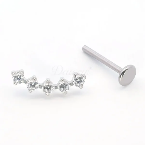 Daweys DS4345 ASTM F136 Titanium Labret with 5 CZ Gems for Cartilage & Helix Piercing - Predstavovať 2